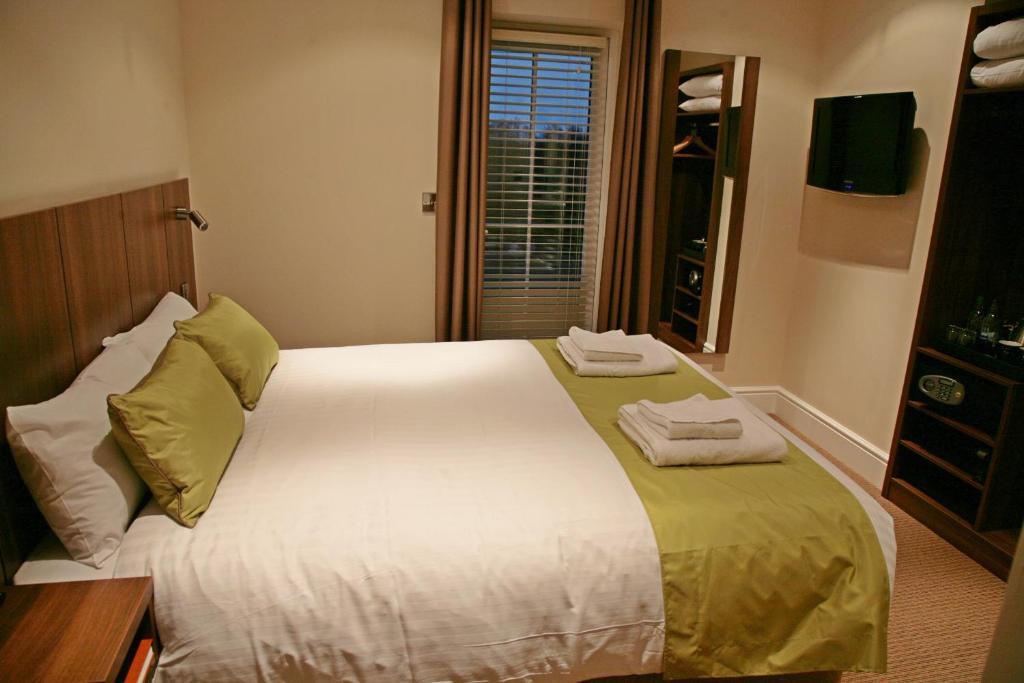 The Buxted Inn Room photo